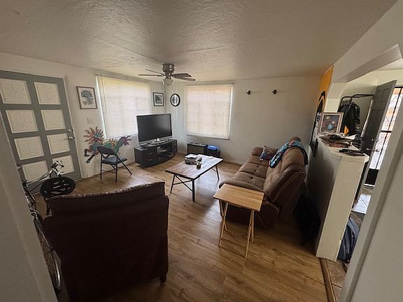 4th image of 1812 Mann St #1