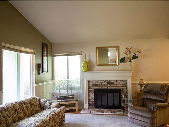 4th image of 8942 Park Trail Dr