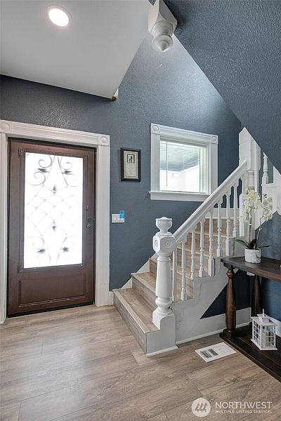5th image of 802 Eklund Avenue