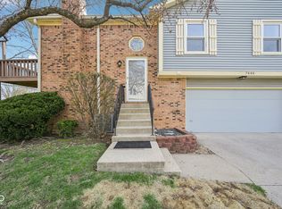 7449 Prairie Lake Dr, Indianapolis, IN