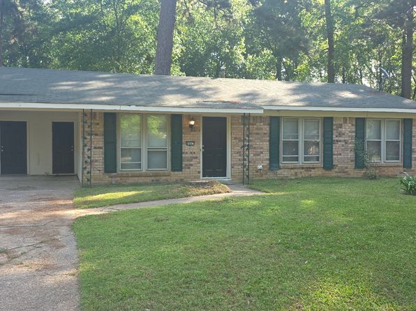 8867 Bernay Dr