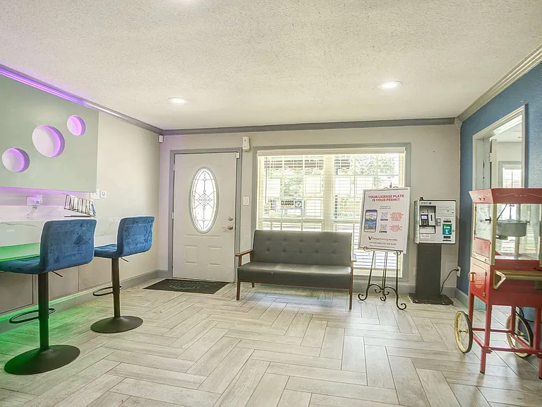 Ashford Santa Fe Leasing Office