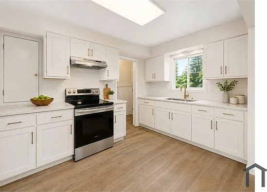 3 bed, 950 sqft, $1,895 — Photo 3
