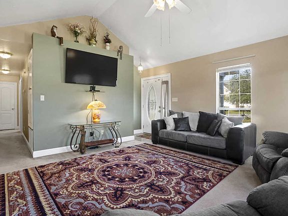 4th image of 8020 Goldhill Dr