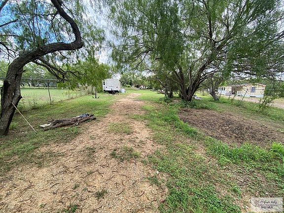 4th image of 24872 Katherine Dr
