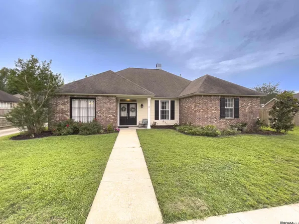 3323 Riverwalk Dr, Baton Rouge, LA 70820