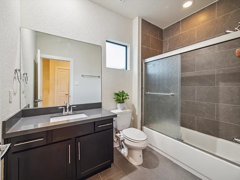 3902 Tulane Oak Dr — Photo 15