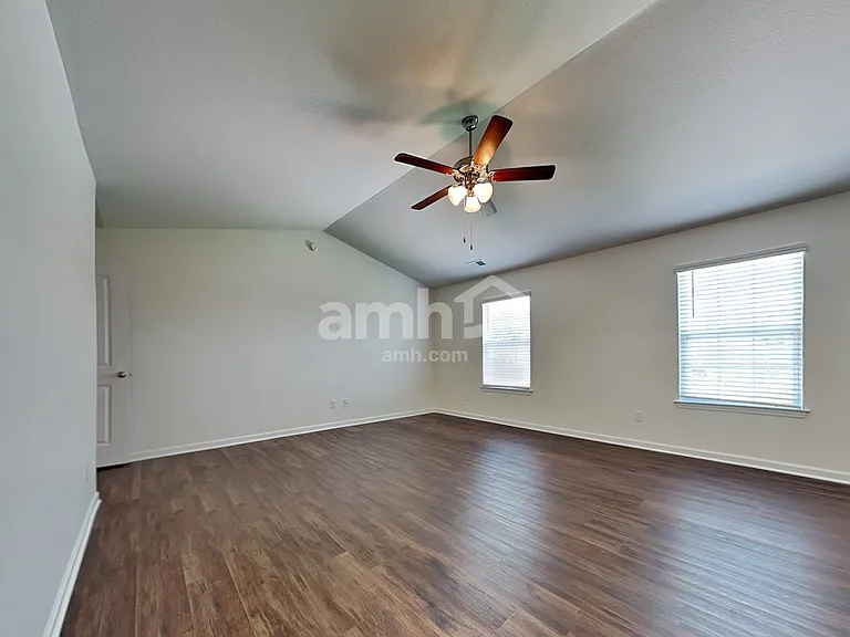 4853 Billingsgate Ln — Photo 9