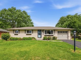 1015 Romanus Dr, Vandalia, OH 45377