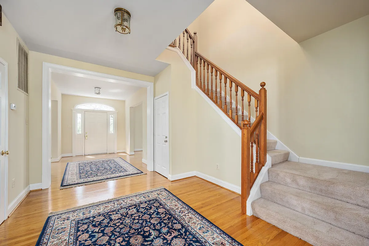 Building Photo - 2725 Oldewood Dr