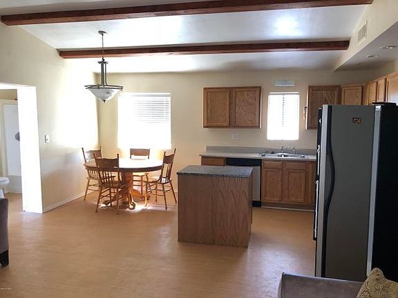 4th image of 690 N 15th Pl W