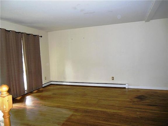 Living Room - Alternate View