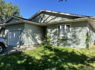 412 Mississippi Ave, Miles City, MT 59301