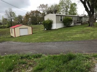 1610 Cave Spring Rd, Albany, KY 42602