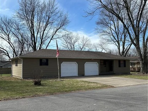 517 Avondale St, Frontenac, KS 66763