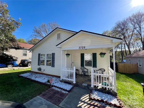 3729 Simmons St, Charlotte, NC 28208