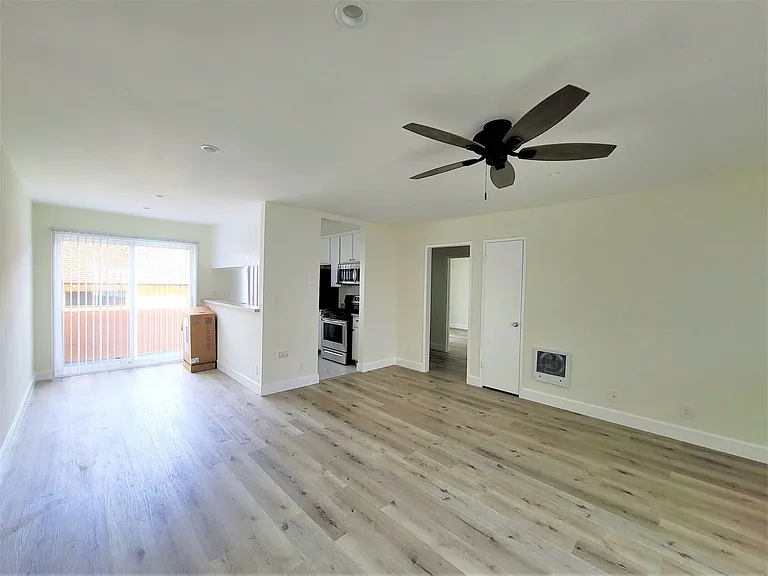 1436 S Centinela Ave — Photo 15