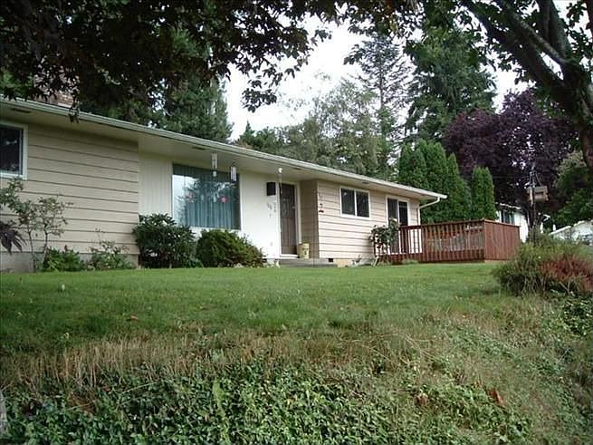 2nd image of 108 Heritage Dr