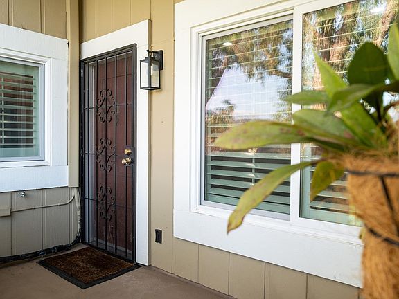 2nd image of 2134 Galveston Ave Unit B