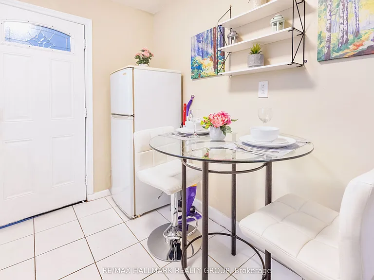 456 Bronson Ave #4 — Photo 10
