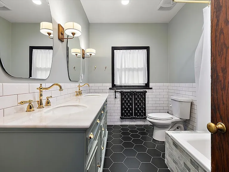 7433 Poe St — Photo 23