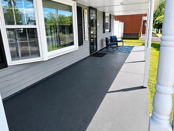 3rd image of 60 Indigo Rd