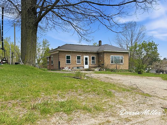 3rd image of 11460 Five Mile Rd