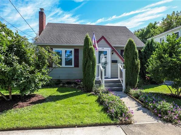 216 Princeton Ave, Corning, NY 14830