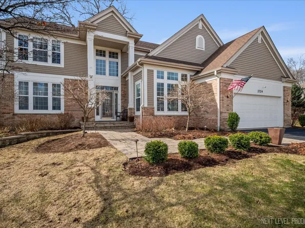 2724 Briargate Ct, West Chicago, IL 60185