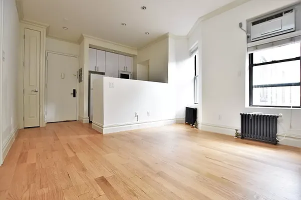 Rented by Compass | media 14