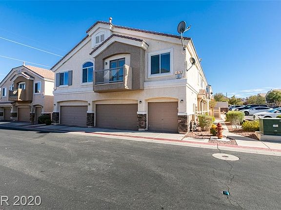 2nd image of 1070 Pleasure Ln Unit 1