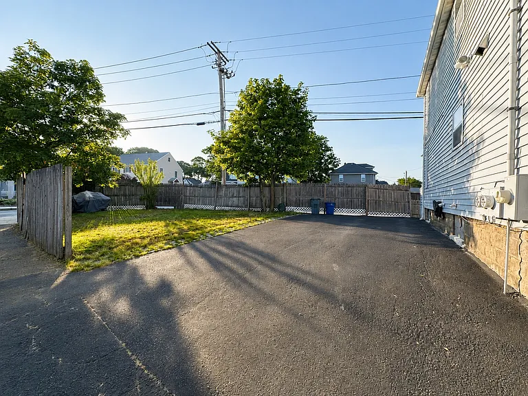 1173 Sea St #1 — Photo 9