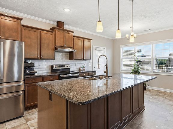 3rd image of 3017 Branscombe Rd