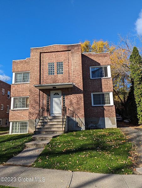5th image of 43-47 Glenwood St Street