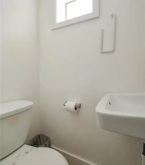 822 S 23rd St — Photo 6