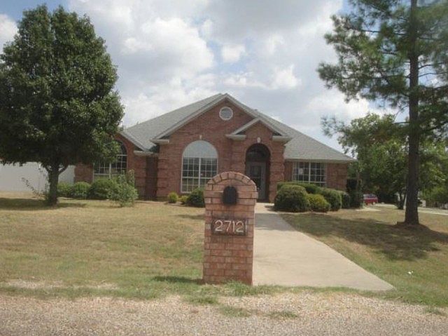 1st image of 2712 Dorothy Dr