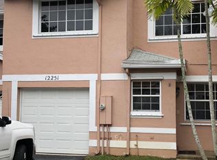 12251 SW 50th Pl, Cooper City, FL 33330