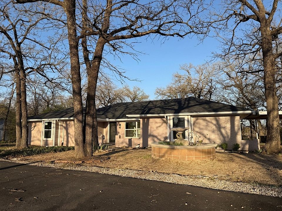 1st image of 129 Oak Trl