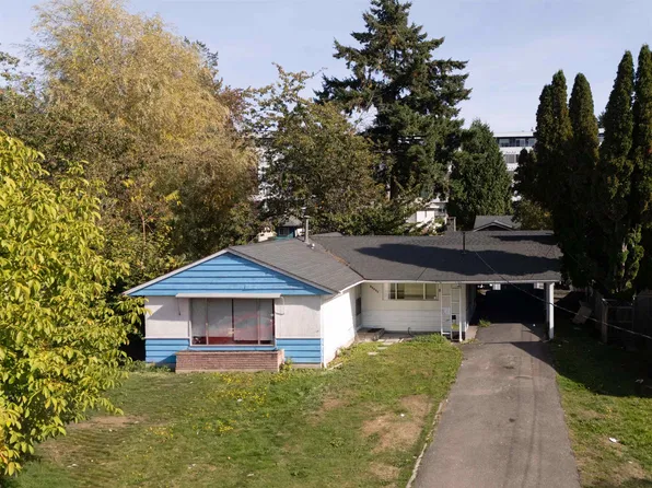 10468 138th St, Surrey, BC V3T 4K3
