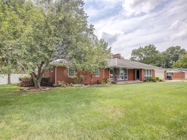 406 W Poplar St, Mascoutah, IL 62258