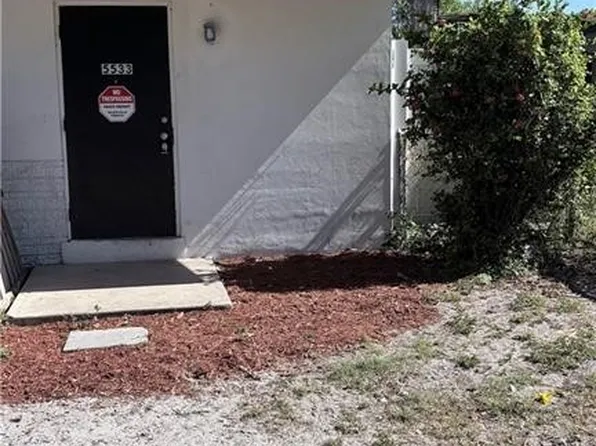 5533 7th Ave, Fort Myers, FL 33907