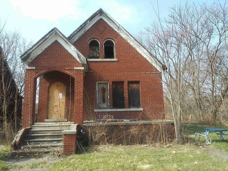 12745 Loretto