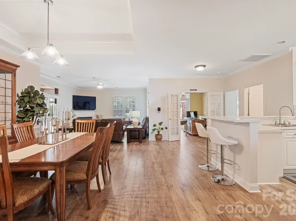 13323 Mint Lake Dr, Matthews, NC 28105