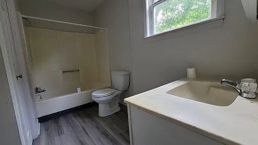 124 Russell Ave #1 — Photo 7