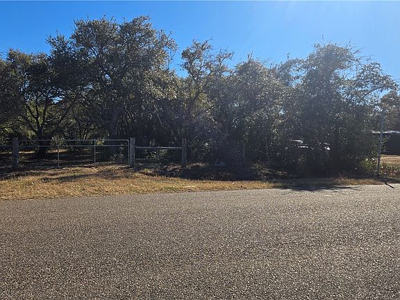 4th image of 1521 W Corpus Christi St
