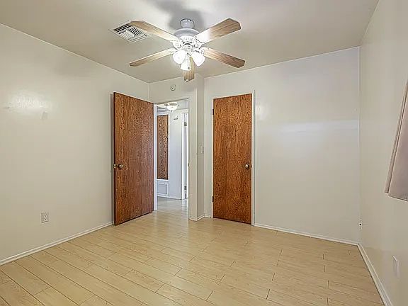 3rd image of 5306 W Avenue L8