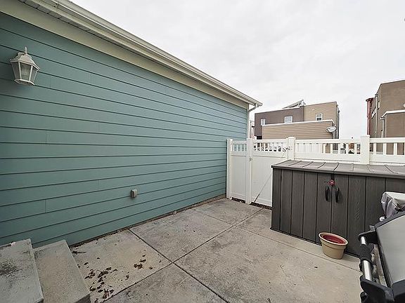 3rd image of 5036 W Currant Dr
