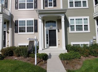 1807 Ruby Dr, Pingree Grove, IL 60140