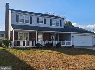 32 Lesley Ln, New Castle, DE 19720