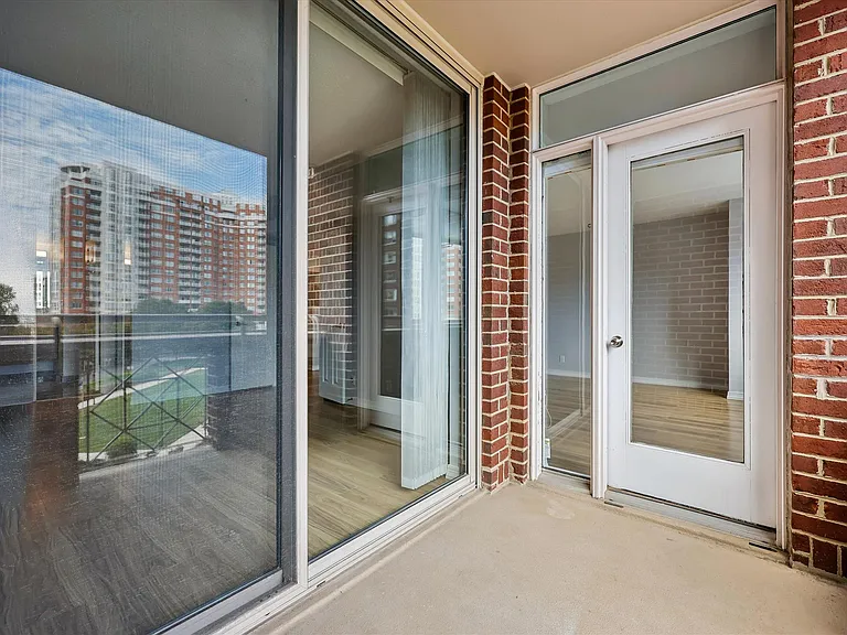 5809 Nicholson Ln #514 — Photo 34